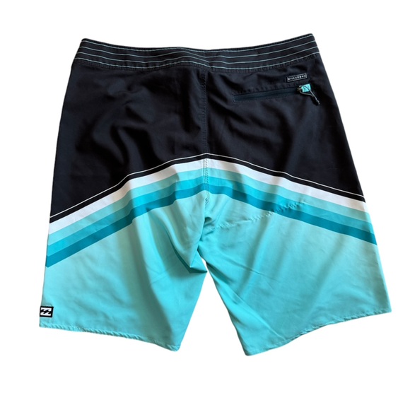 Billabong Men’s Boardshorts size 34 - Picture 2 of 5